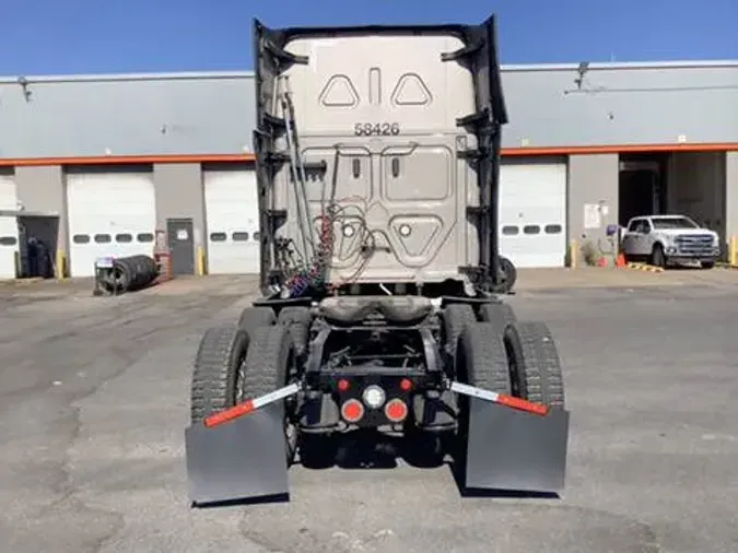 2023 Freightliner Cascadia