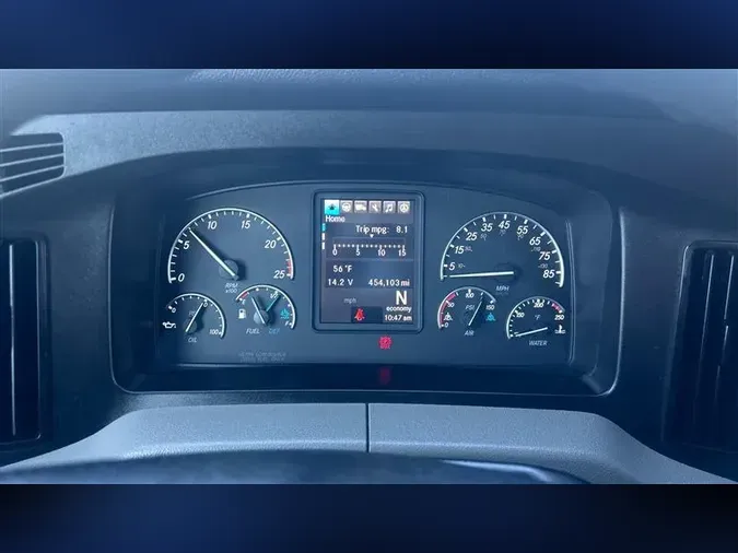 2022 FREIGHTLINER CA126