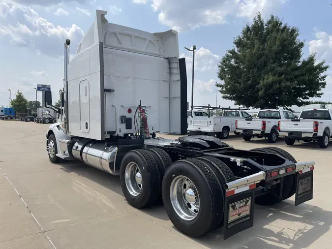 2021 Peterbilt 579