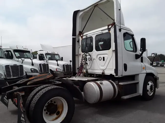 2018 FREIGHTLINER CASCADIA 125