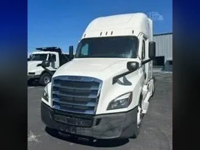 2022 FREIGHTLINER CASCADIA 126