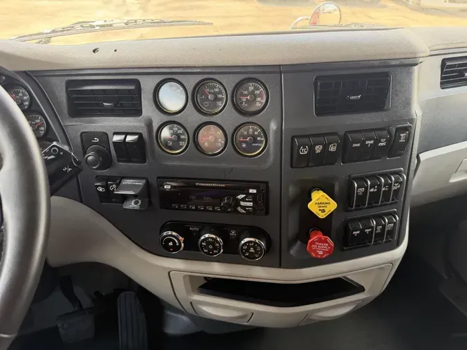 2020 Peterbilt 579a34a56f7b8ff6e41170f3cd4d2b98e4e