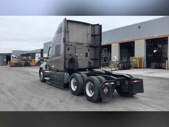 2022 International LT