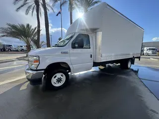 2021 Ford E-450