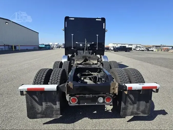 2021 PETERBILT 389