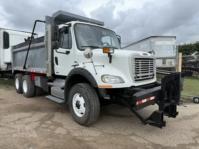 2012 FREIGHTLINER BUSINESS CLASS M2 112
