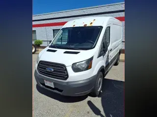 2017 FORD MOTOR COMPANY TRANSIT 250 MED ROOF