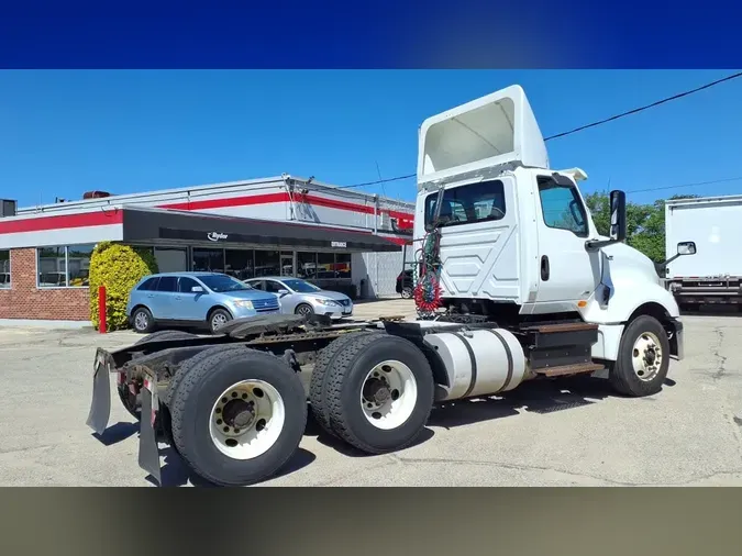 2019 NAVISTAR INTERNATIONAL LT625 DAYCAB T/A