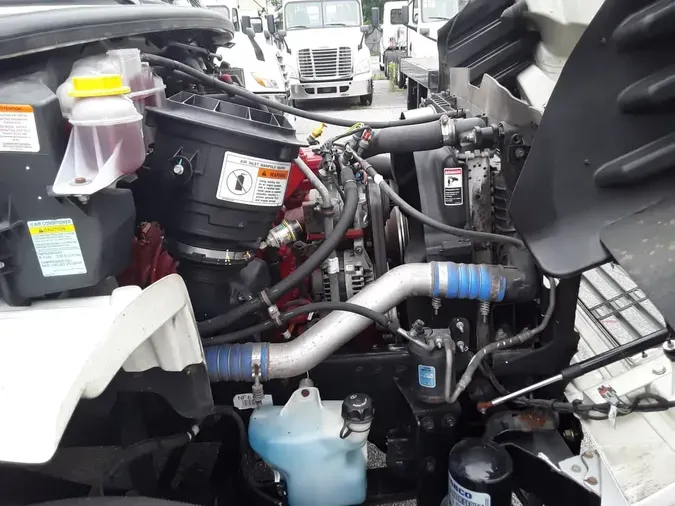 2022 FREIGHTLINER M2 106