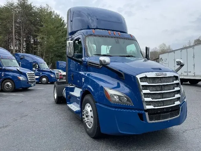 2018 Freightliner T12642STa354a11ce6646594702bfbeb8c6b3438