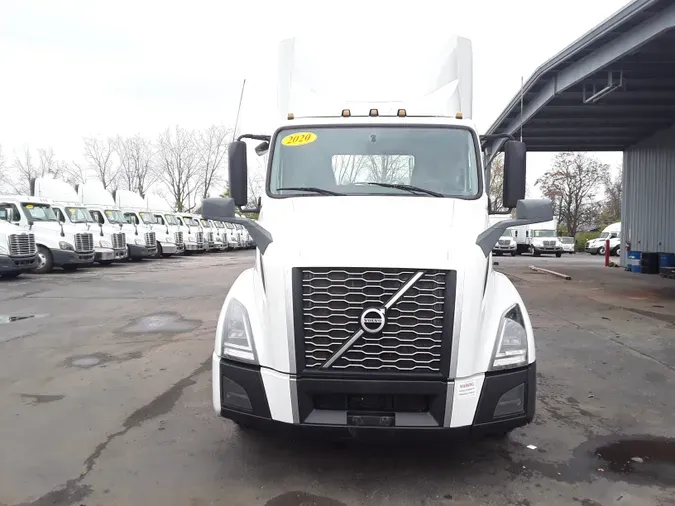 2020 VOLVO VNL64T-300