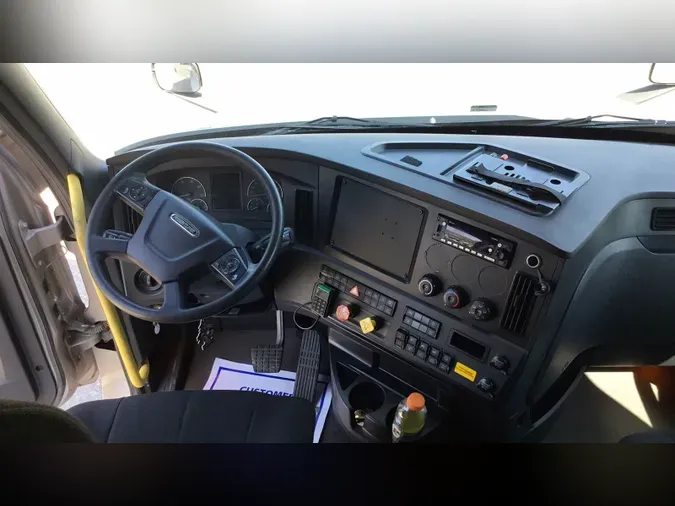 2024 Freightliner Cascadia 126a358b57a5d2f80b1bee3a415e3bc013d