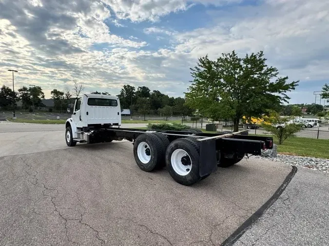 2020 Freightliner Business Class M2 106