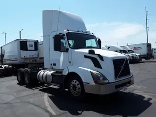 2016 Volvo VNL64TRACTOR