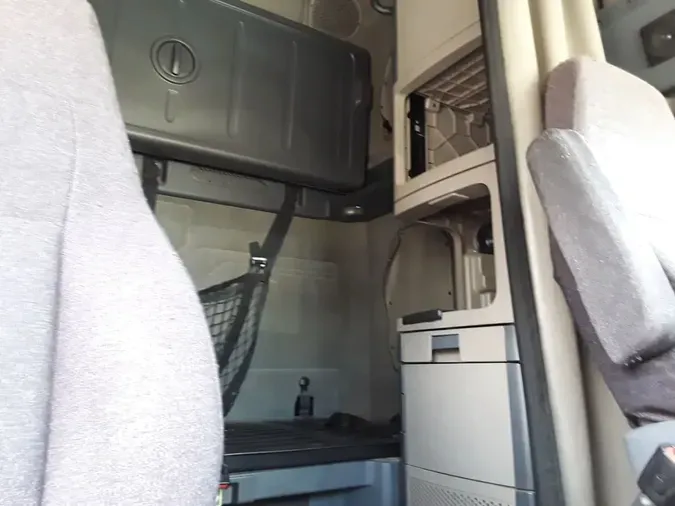 2018 FREIGHTLINER CASCADIA 125