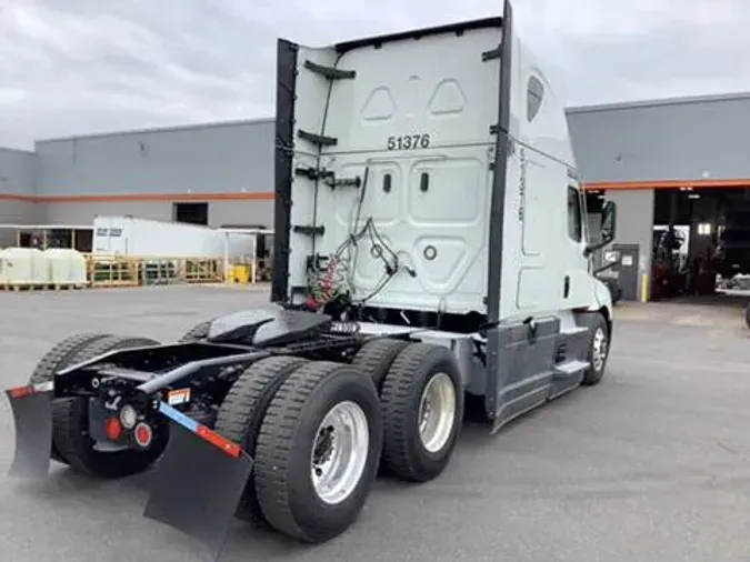 2021 Freightliner Cascadia