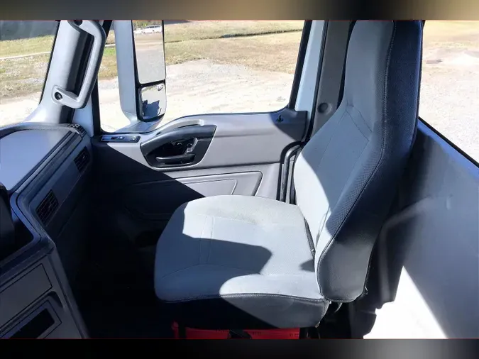 2019 INT LT625 6x4a35e3daa21b5e89a3c26ce6a02fc73d0