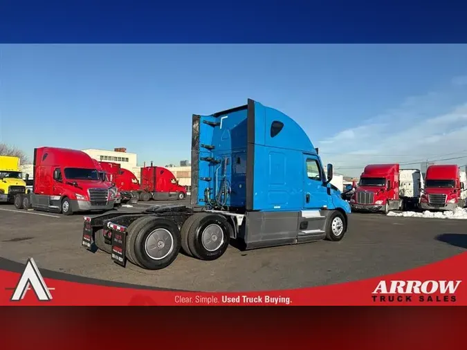 2022 FREIGHTLINER CA126