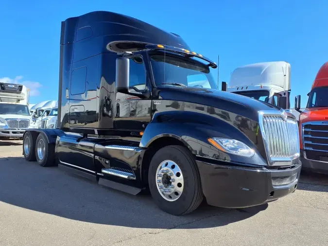 2019 NAVISTAR INTERNATIONAL LT625 SLPR CABa3611f8534c1f7d3c742d5616bfbd4d9