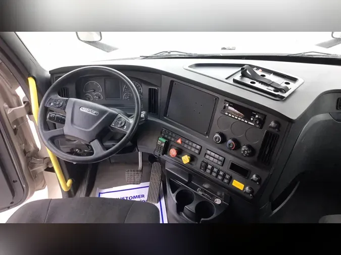 2024 Freightliner Cascadia 126