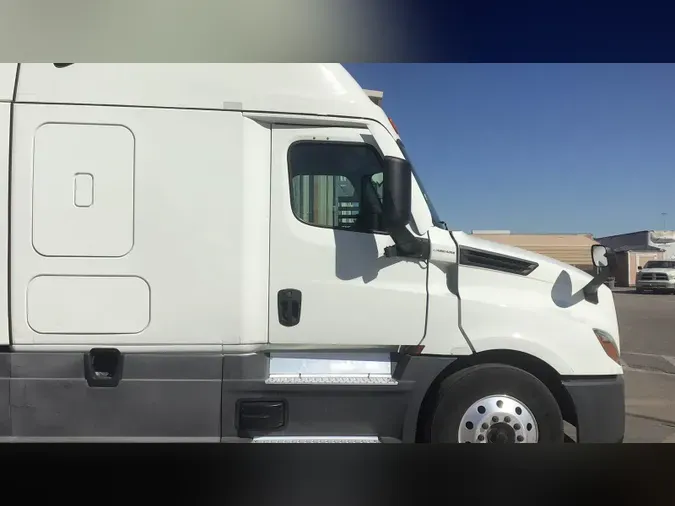 2021 Freightliner Cascadia