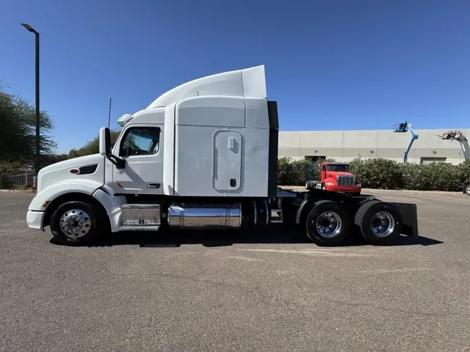 2020 Peterbilt 579