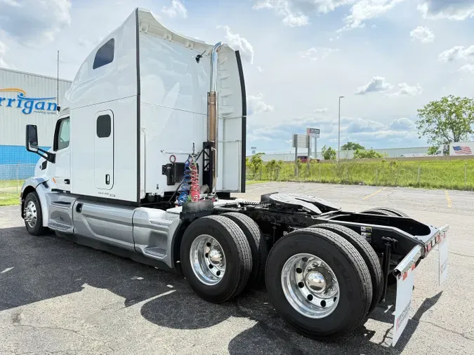 2022 Peterbilt 579