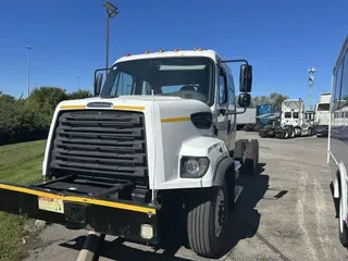 2016 Freightliner 108SD