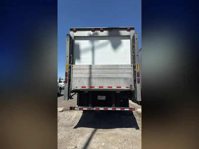 2016 FREIGHTLINER/MERCEDES M2 106a36fa8c2e31b270cc1d00962a094bb72
