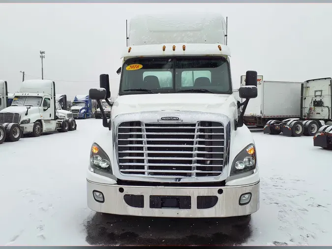 2016 FREIGHTLINER/MERCEDES CASCADIA 125