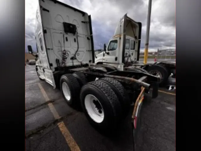 2020 FREIGHTLINER/MERCEDES CASCADIA 125a370836477ccebe09885a16e79f96974