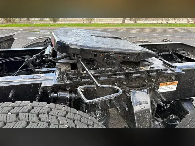 2023 FREIGHTLINER CA126