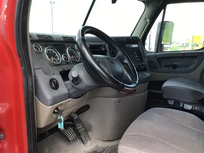 2016 FREIGHTLINER CASCADIA EVOLUTION