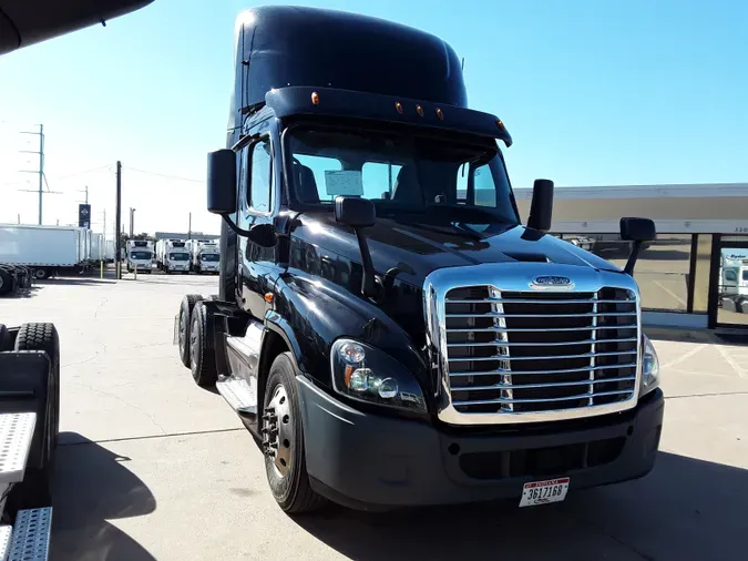 2019 FREIGHTLINER/MERCEDES CASCADIA 125