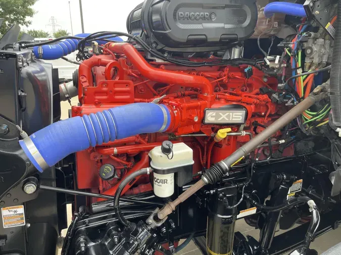 2023 Peterbilt 579
