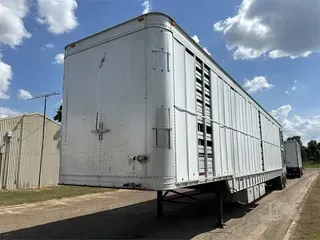 2006 FEATHERLITE 53 FT LIVESTOCK TRAILER