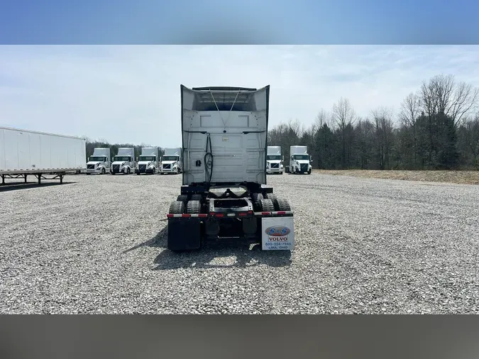 2018 Volvo VNL 740