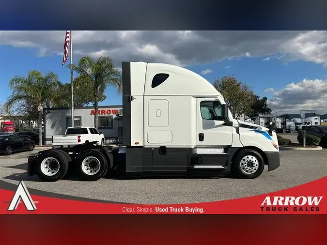 2021 FREIGHTLINER CA126