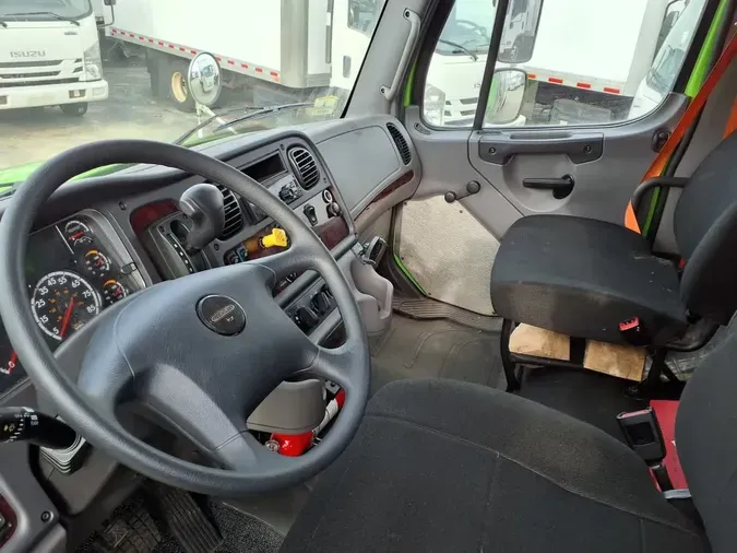 2019 FREIGHTLINER/MERCEDES M2 106