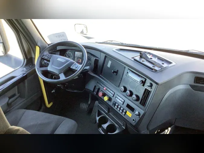 2024 Freightliner Cascadia 126