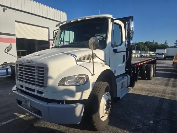 2017 FREIGHTLINER M2 106