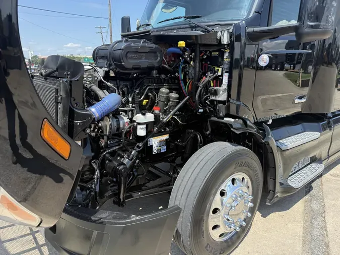 2022 Peterbilt 579a3870069ff2b2eb59a1dfb0af31a9608
