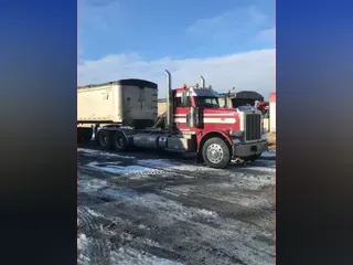 2015 Peterbilt 389