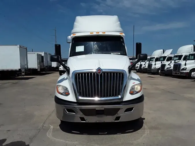 2019 NAVISTAR INTERNATIONAL LT625 SLPR CAB