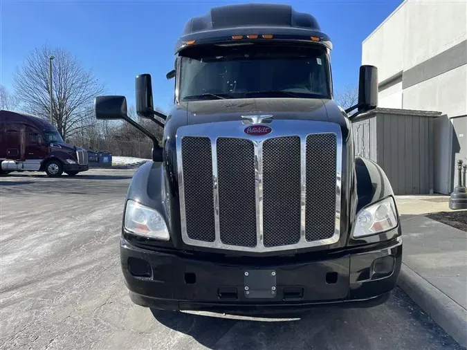 2022 PETERBILT 579