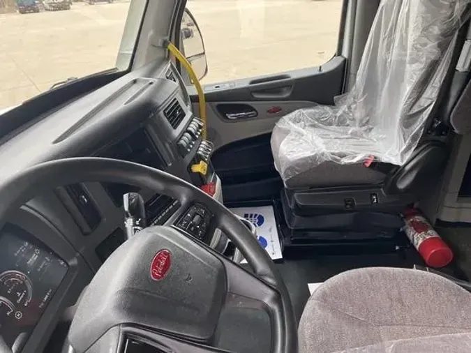 2022 PETERBILT 579