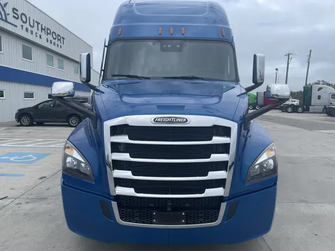 2020 Freightliner Cascadia 126