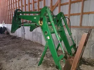 2005 John Deere 640
