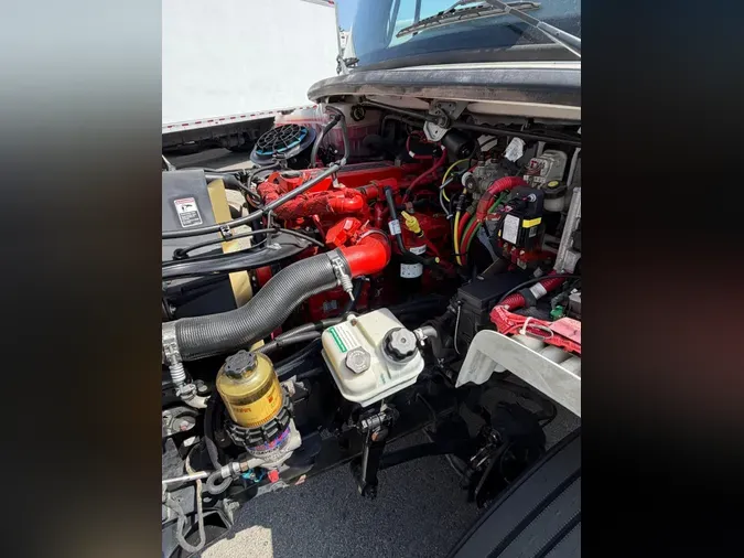 2017 FREIGHTLINER/MERCEDES M2 106