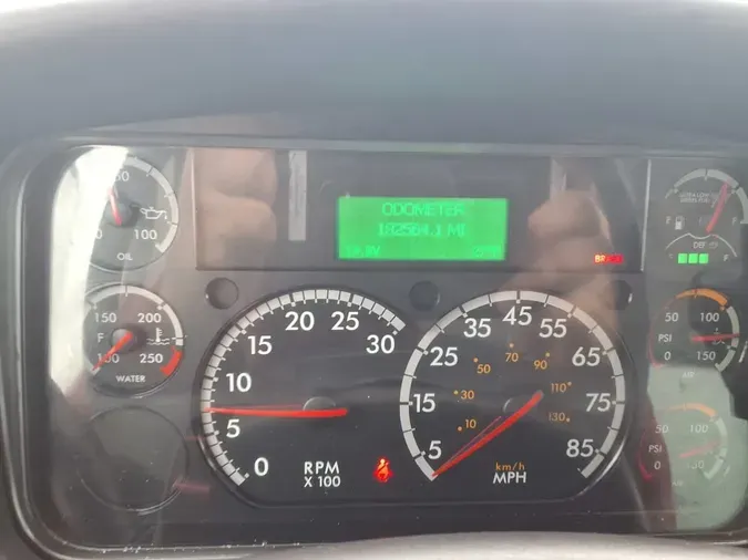 2019 FREIGHTLINER/MERCEDES M2 106